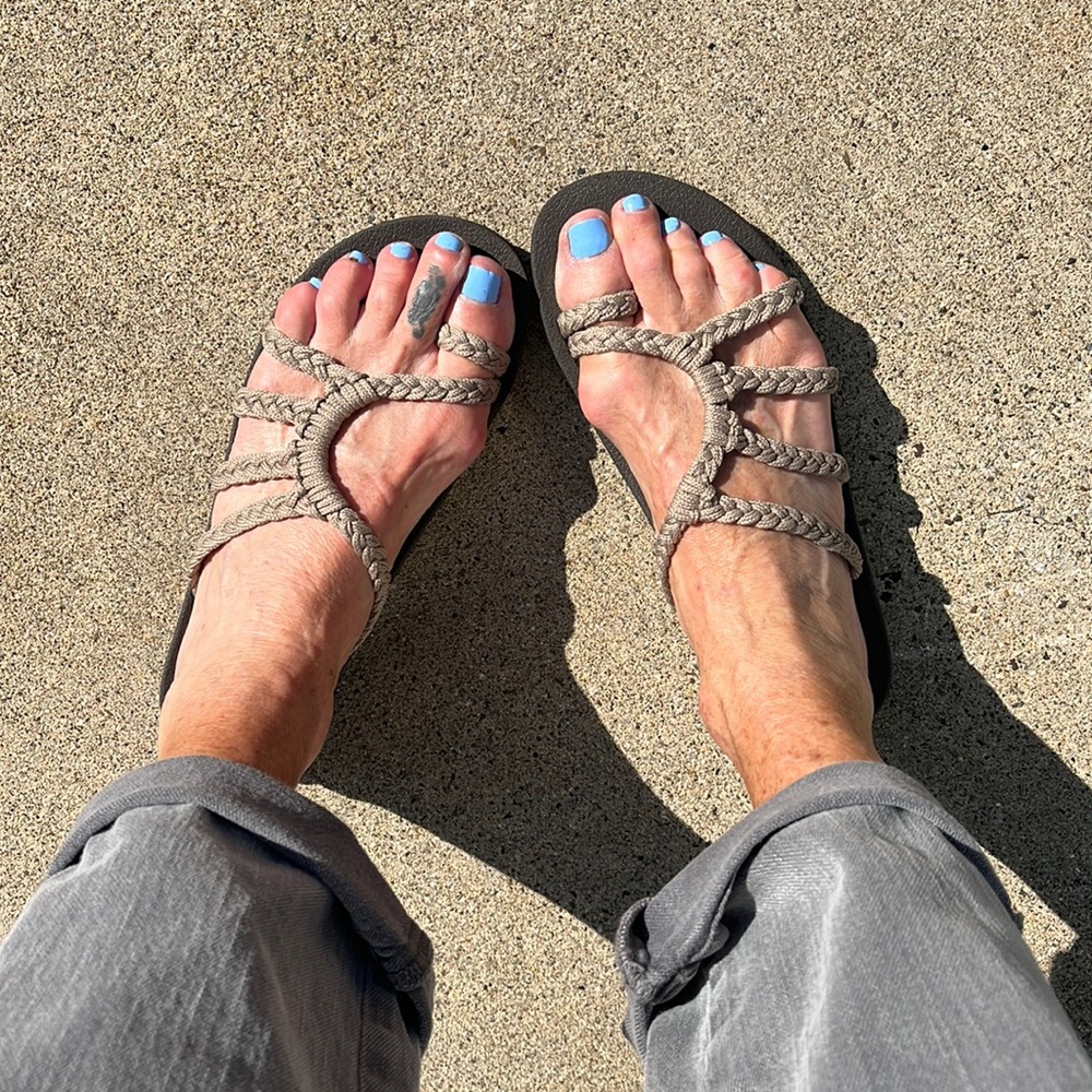 Light Taupe/gray braided fabric sandals
